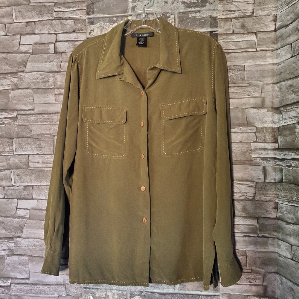 100% Silk Olive Green Button-up Shirt Satin Stitching Detail Loose Fit Career Lg